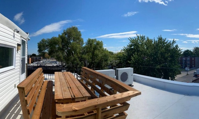 Bellerive Appartement | Petit loft parking accès à un spa, roof deck buses