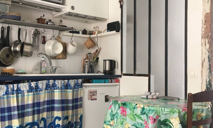 Quartier de la Roquette Appartement | Petit nid d'amour, au coeur du Père Lachaise.