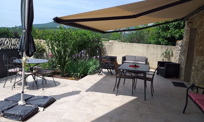 Rochebaudin Maison | Petite maison de campagne tout confort au calme.