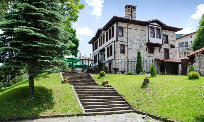Ustovo Maison | Petko Takov's House