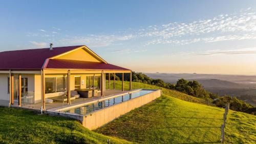 Bald Knob Maison | Petrichor Estate - 360 Views Pool & Spa