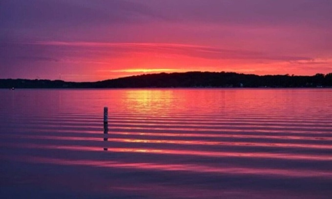 Pewaukee Maison | Pewaukee Lake | Sunsets | Dogs | Beach | Good Vibes