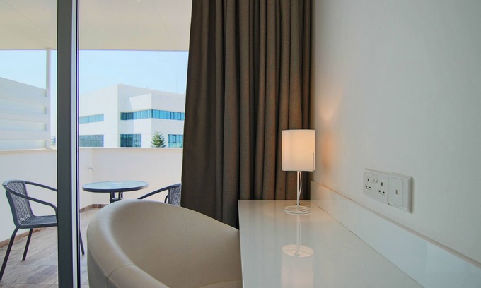 Acropolis Appartement | Phaedrus Living Luxury Suite Nicosia 506