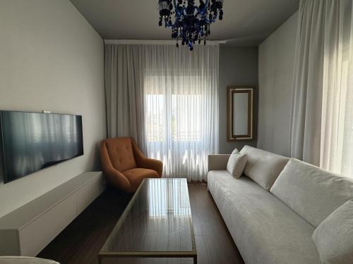 City Centre Appartement | Phaedrus Living Mini Art House Monet