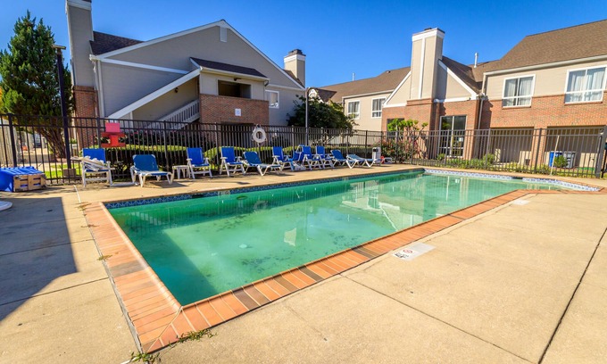 Primos Secane Appartement | Philadelphia Suites-Extended Stay