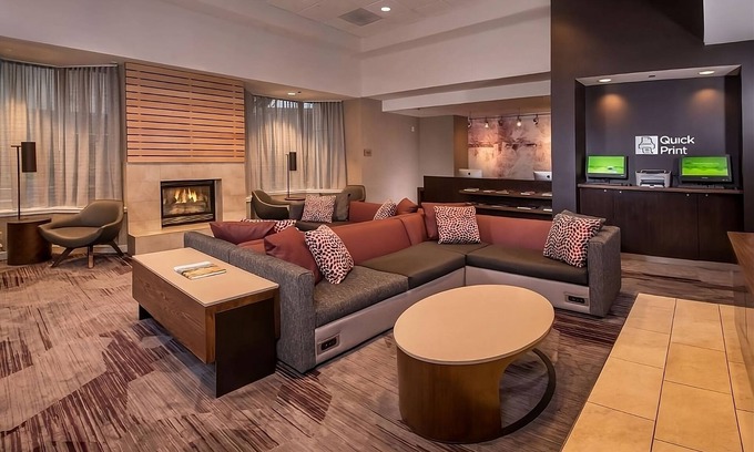 Rosslyn Appartement | Phillips Collection Tour ! TWO 2BR Suites, Picnic Area, Pets Allowed