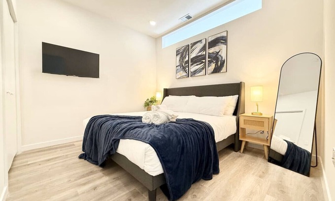 Poplar Appartement | Philly Central King 1 Br Apt Easily Walkable to Attractions