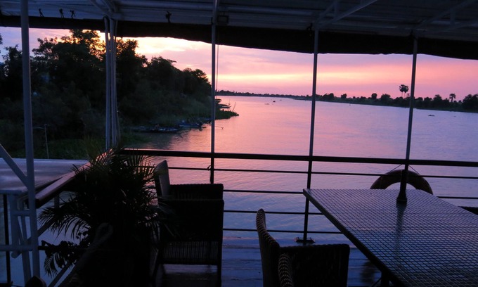 Daun Penh Location De Bateaux | Phocea Cruise Phnom Penh to Siem Reap