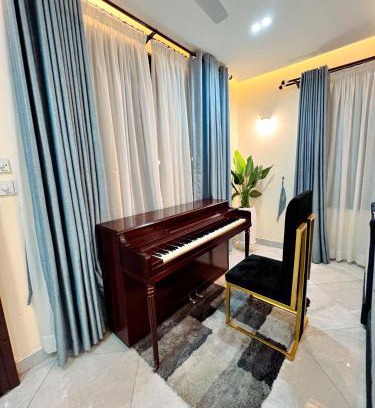 Kweiman Villa | Piano and Gold Collections, Danfa