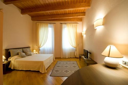 Santa Caterina Maison | Piazza Azuni 18 Guest House