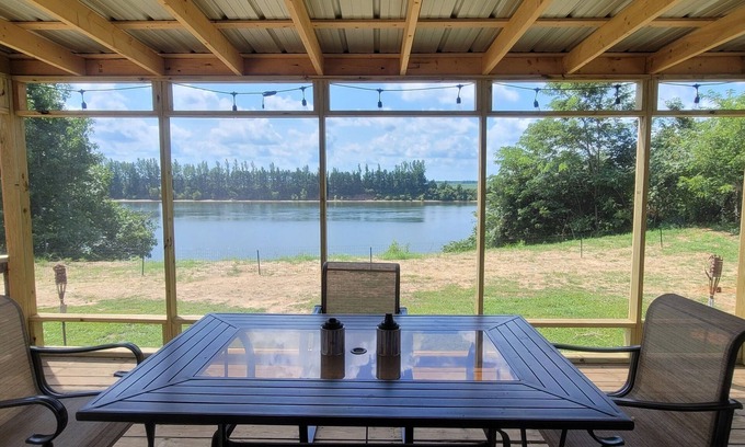 Morris Chapel Maison | Pickwick- Screened Patio ON Tennessee River 7th Nt FREE- Dogs Allowed