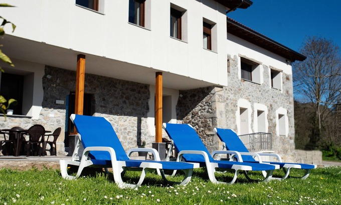 Ampuero Appartement | Pico Negro - appartement avec deux chambres, salon, cuisine et salle de bain