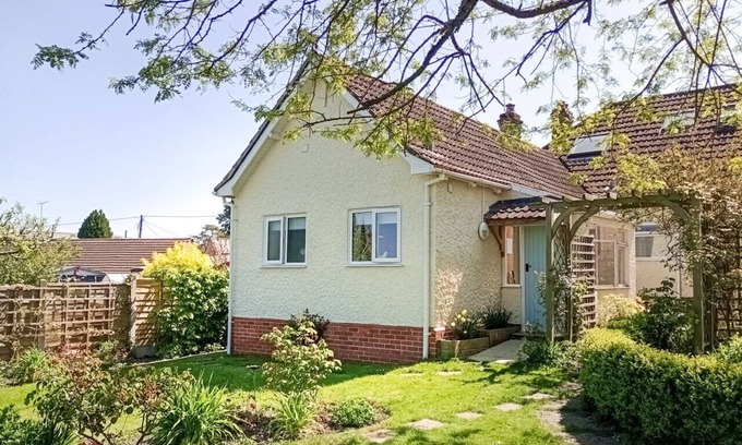 Westbury Maison | Picquet View - One Bedroom House, Sleeps 2