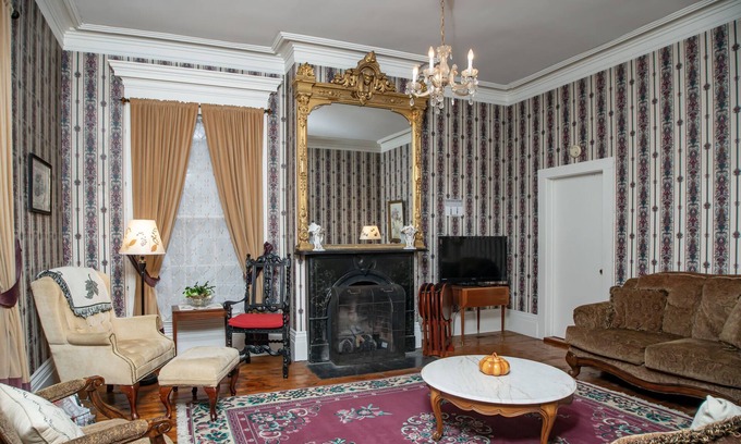 Limerick Lit Et Petit-Déjeuner | Picturesque bed and breakfast, nestled in the foothills of the white mountains.