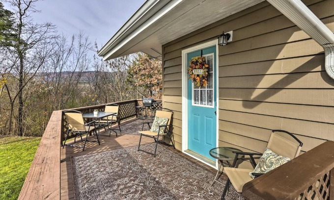 Trenton Maison | Picturesque Cottage in the Heart of Trenton!