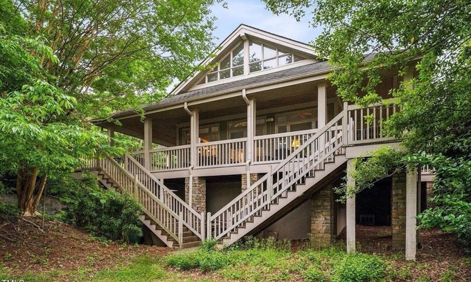 Chapel Hill Maison | Piedmont Cottage at Governor's Club