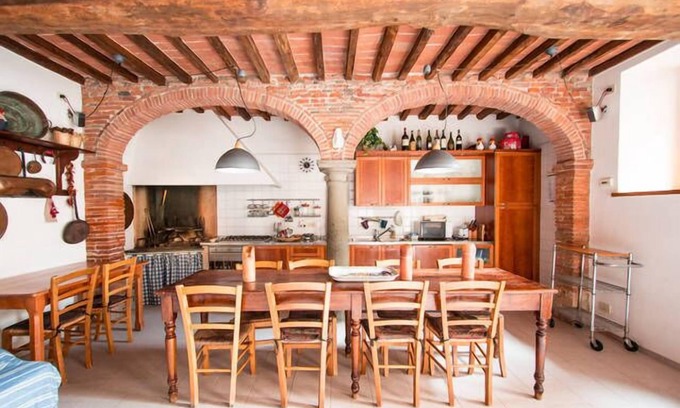 Pietrasanta Maison | La paix et la tranquillité dans la vieille ville