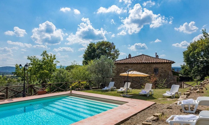Pieve a Presciano Villa | Maison individuelle, 6 couchages, entourée d'oliviers et de vignes, jardin avec piscine privée, belle