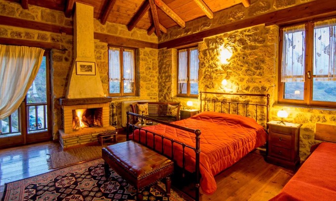 Mesaia Trikala Hôtel | Pigi Tarlampa Hotel