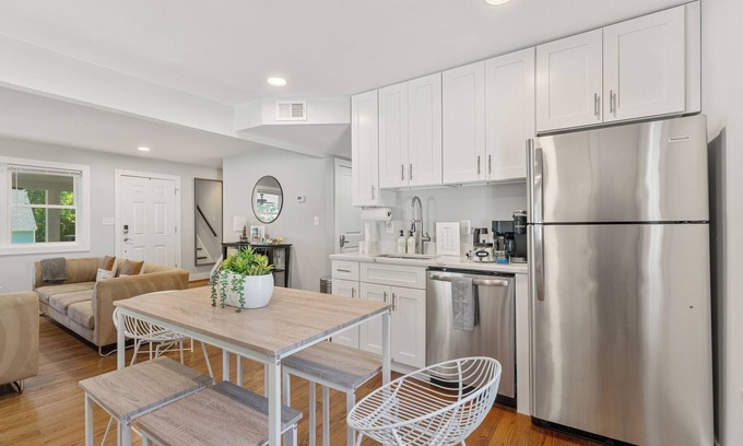 Rockville Maison | Pike & Rose Rockville Staycation-DMV Metro Acess