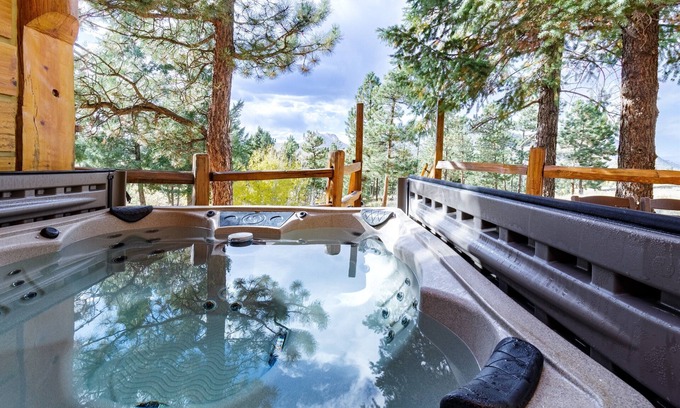 Woodland Park Cabine | Pikes Peak Ranch - Angler's Cove Cabin