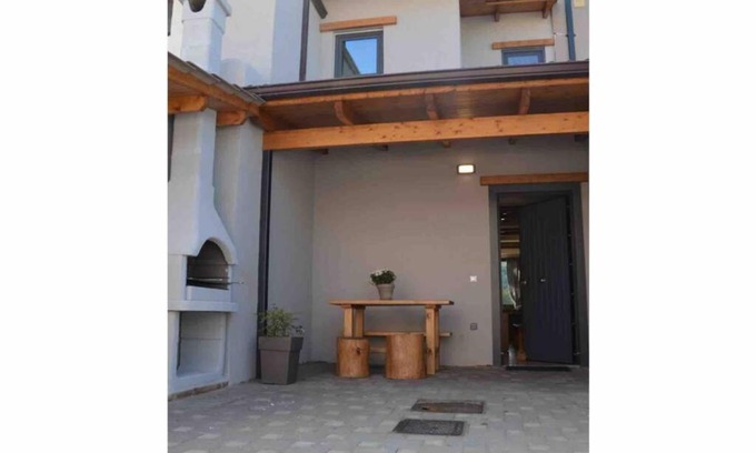 Kalavrita Maison | pikralida house (πικραλίδα)