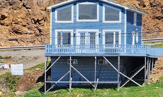 Pilley's Island Maison | Pilley's Perch - Entire home in Pilley's Island, Canada. Beautiful Ocean View