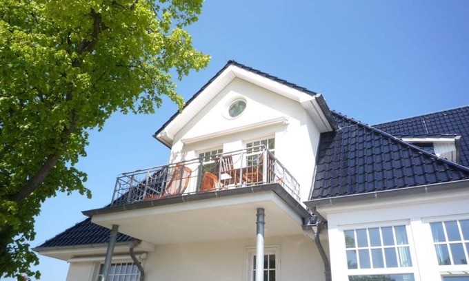 Hohe Dune Appartement | Pilot house, southern view - a dream
