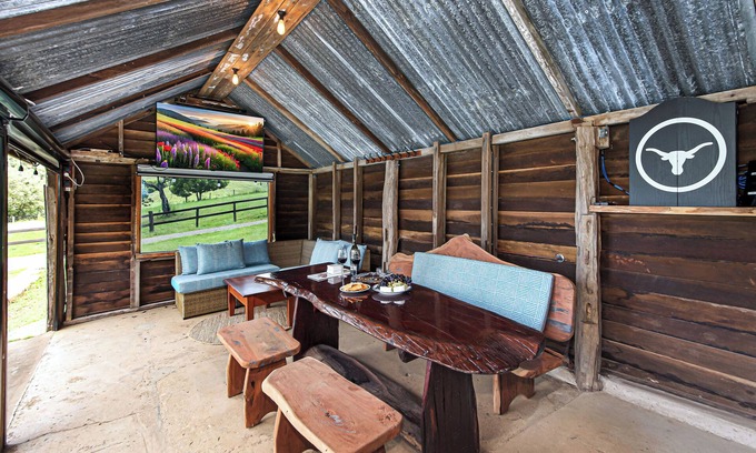 Pinbarren Autre | Pinbarren Farm House, a seamless blend of activities with comfort & luxury stay.
