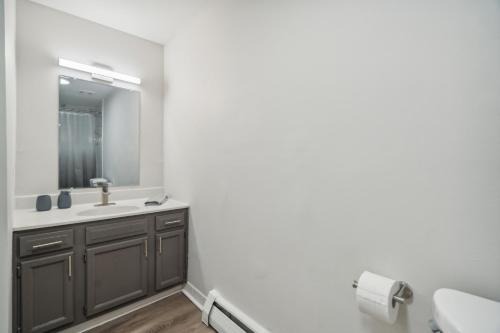 Newark Appartement | Pine Brook 908 I Lovely 2bd Spacious Apartment