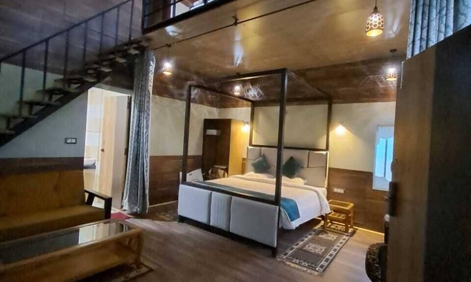 Naina Range Hôtel | Pine Croft Aroma