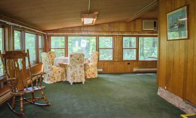 Bainbridge Cabine | Pine Lake Trout Club Cabin #1!!!