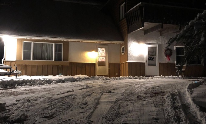 Jay Chalet De Ski | Pine Loft au Jay Chalet est une retraite confortable pour toutes les saisons