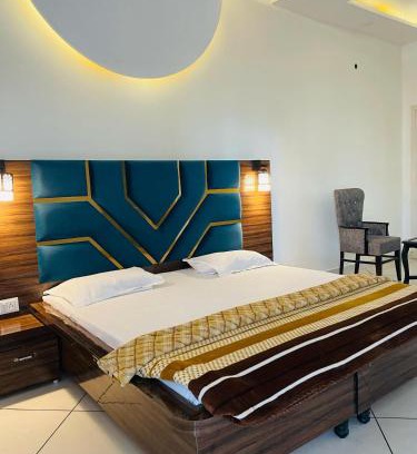 Amritsar Maison | Pine Wood Villa