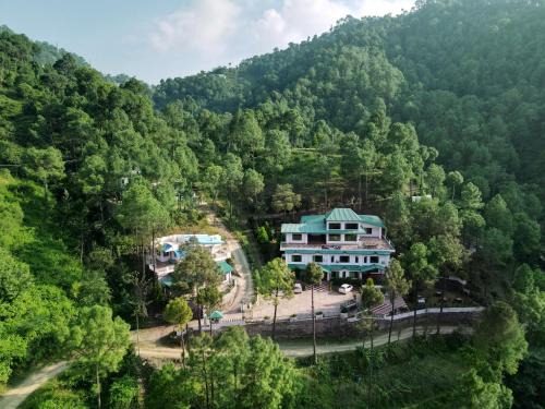 Dharampur Station Balnéaire | Pineland Resorts & Chalets Kasauli