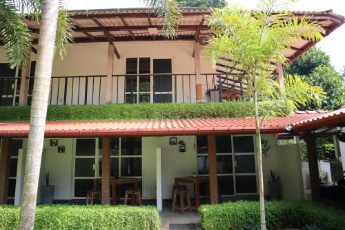 Rumassala Hôtel | Pineview