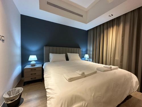 Al Ghubrah Ash Shamaliyyah Appartement | Pinnacle Row Luxe Retreat