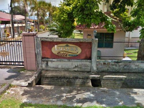Lutong Appartement | PINTARMAN LUTONG VILLA Private Room with Shared Bathroom