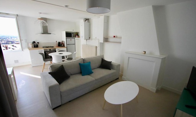 Ecartelee-Bonabry-Orieres-Paron Appartement | Pipon
