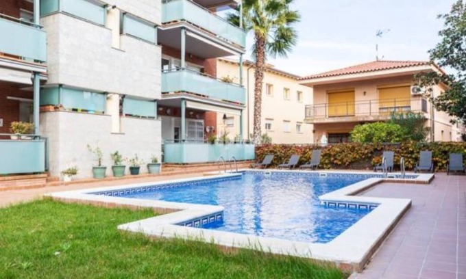 Sant Cugat del Valles Appartement | Piso con Piscina Para 5 Personas