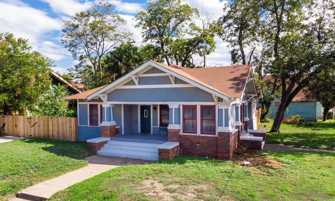 Denver Heights Maison | Pittman-Sullivan Park ~ YMCA ~ Kid & Pet Friendly