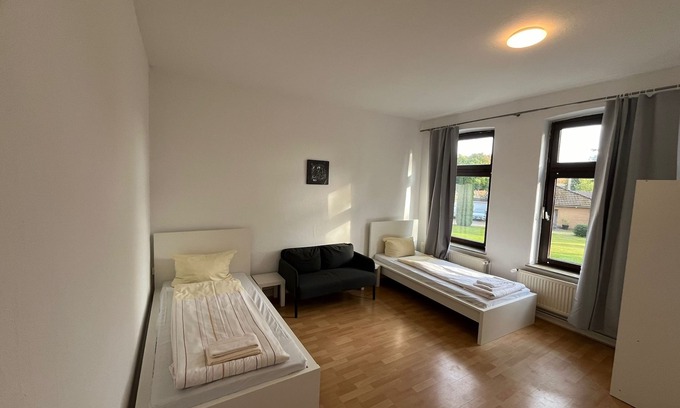 Neumuenster Maison | Plöner Straße 59 W1 - 2 bedrooms with parking space