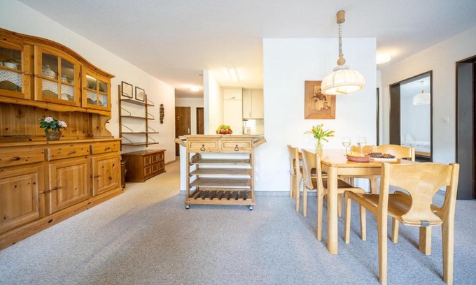 Vulpera Appartement | PL 204 Geraeumige 3,5-Zimmer-Wohnung im Haus Plavna mit grossem Balkon