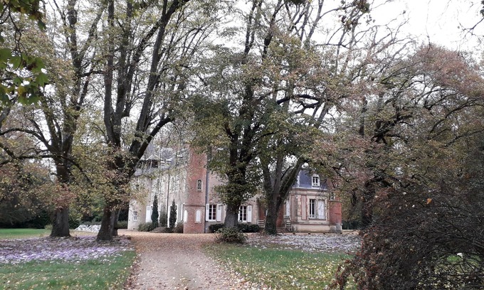 Ourouer-les-Bourdelins Autre | Château (20pers.) et maison d'hôtes (7pers.) au sein d'un parc de 8 ha