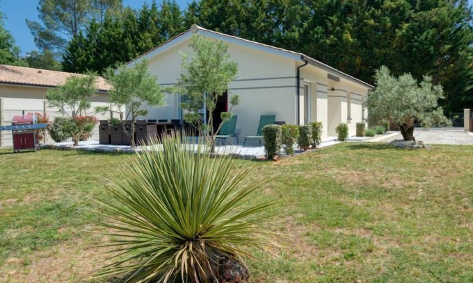 Lesparre-Medoc Maison | Plassan by Interhome