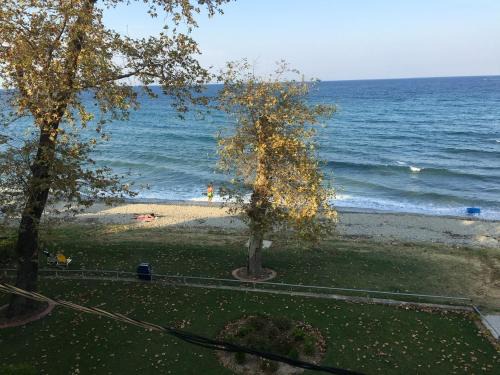 Nei Pori Appartement | Platamon sea view house