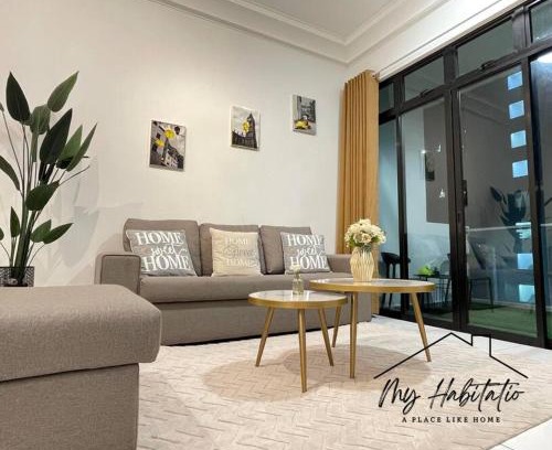 Taman Bukit Mewah Appartement | Platino 13 Pax, Mins away from Paradigm & Legoland