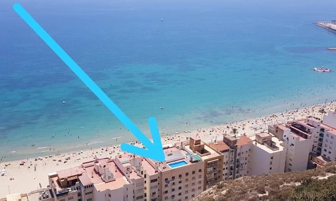 Raval Roig Appartement | PLAYA- CENTRICO APTO. C / POOL DANS LE TOIT - 1 DORM-A / A-WIFI