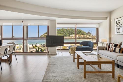 San Sebastian Centro Appartement | Playa de La Concha 9 by FeelFree Rentals