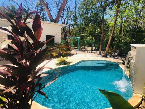 Los Pargos Cabine | Playa Negra Surf Lodge